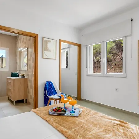 Aiko - Plusholidays Villa